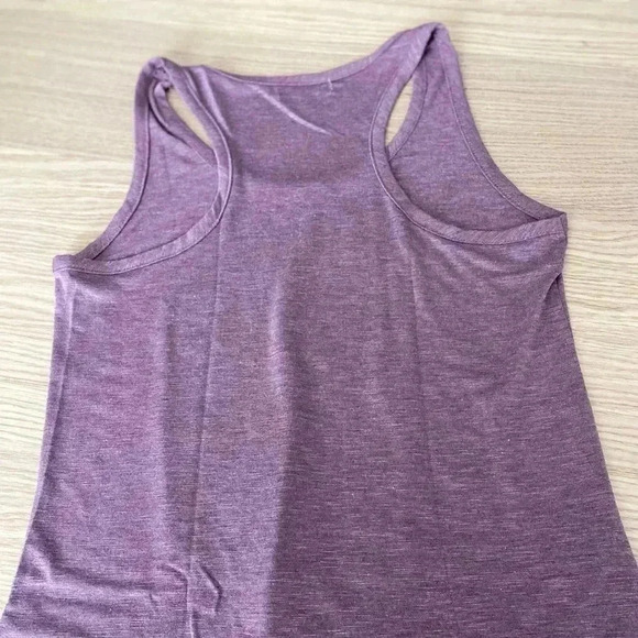 💥🆕Maurices Berry Splatter Eagle Scoop Neck Graphic Tank XS 🆕 - Picture 3 of 7